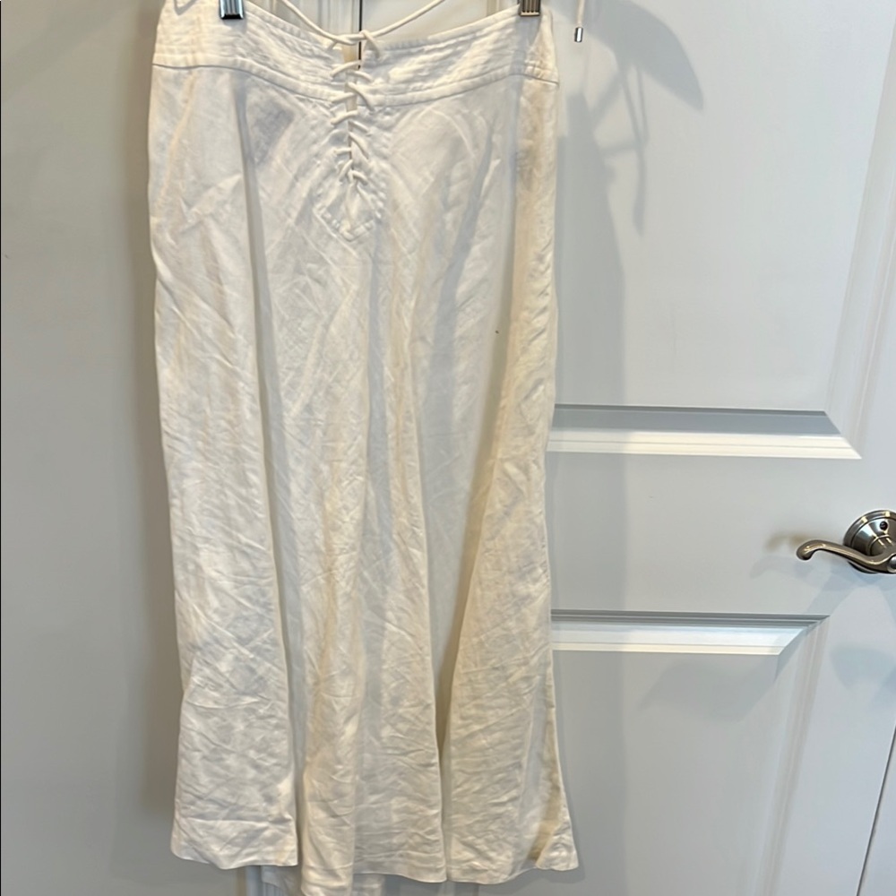 Elegant White Skirt